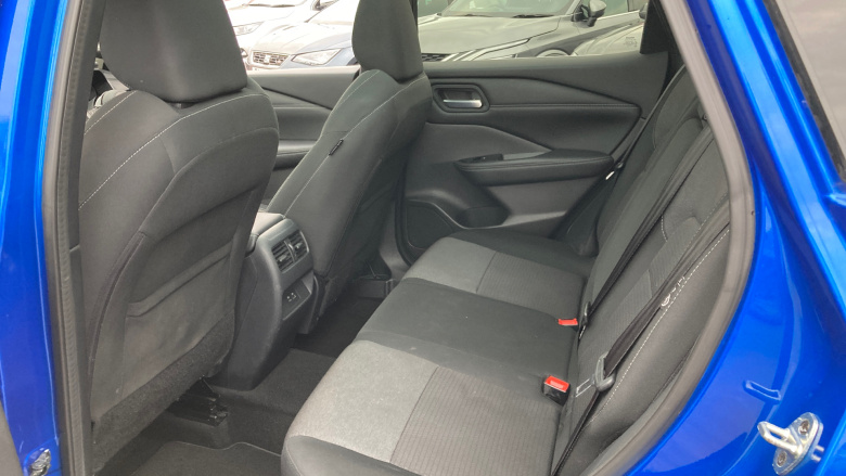 Nissan Qashqai 1.3 DiG-T MH Premiere Edition 5dr Petrol Hatchback